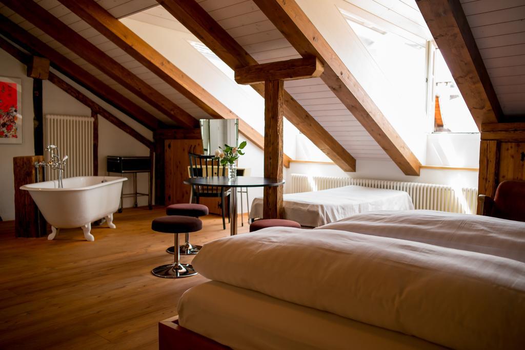 Ferienwohnung Schwert トゥーン エクステリア 写真