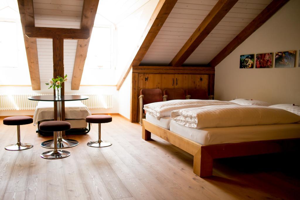 Ferienwohnung Schwert トゥーン エクステリア 写真